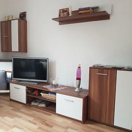 Ferienwohnung Freudenberg 아파트 *